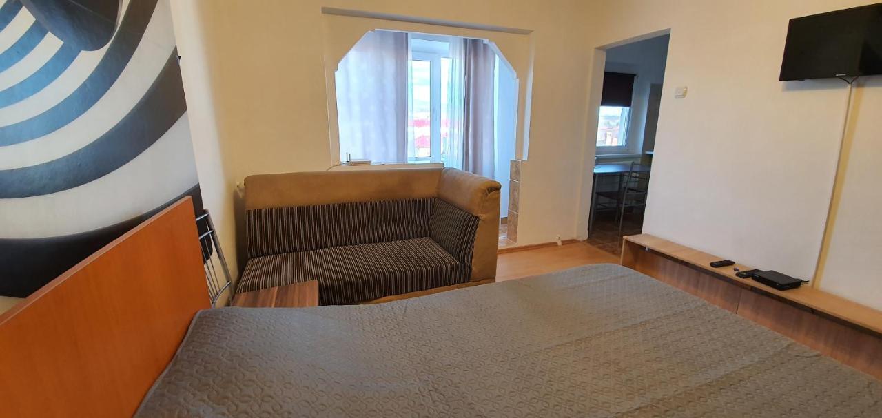 Garsoniera Horezu Apartment Exterior photo